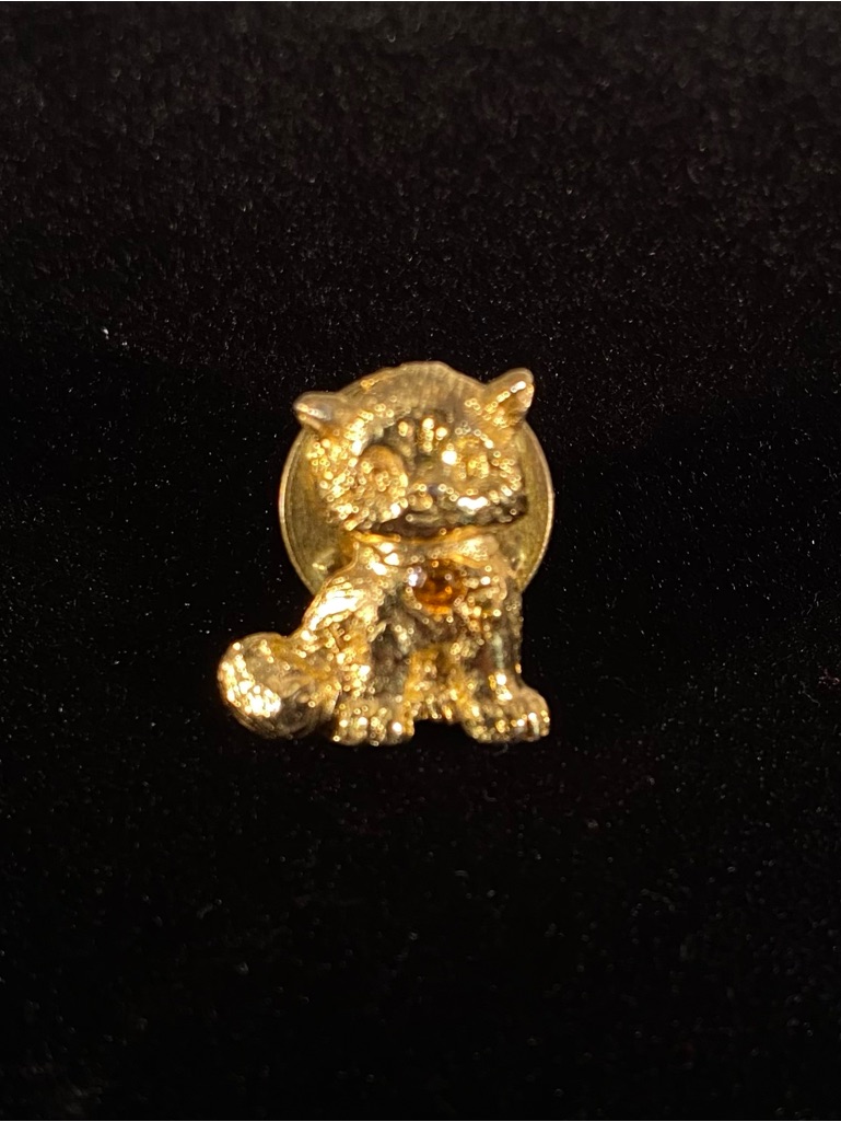 Camco Goldtone Cat Pin/Tie Tack With Golden Rhinestone